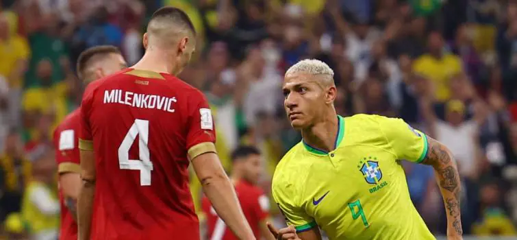 Richarlison decide e Brasil inicia Copa com vitória sobre a Sérvia