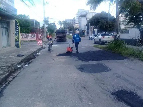 Confira as ruas que recebem a operação tapa-buraco nesta sexta-feira