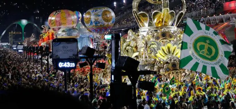 Sancionada lei que reconhece escolas de samba como manifestação cultural