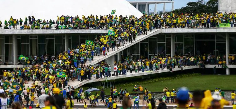 Moraes autoriza PGR a fazer acordo com investigados por atos de 8 janeiro