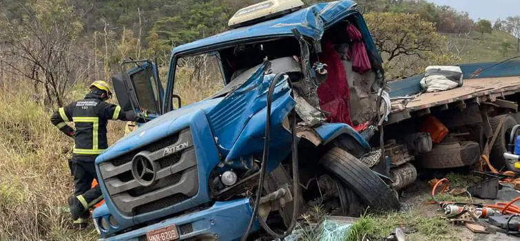 Acidente deixa homem ferido na BR-354, em Formiga