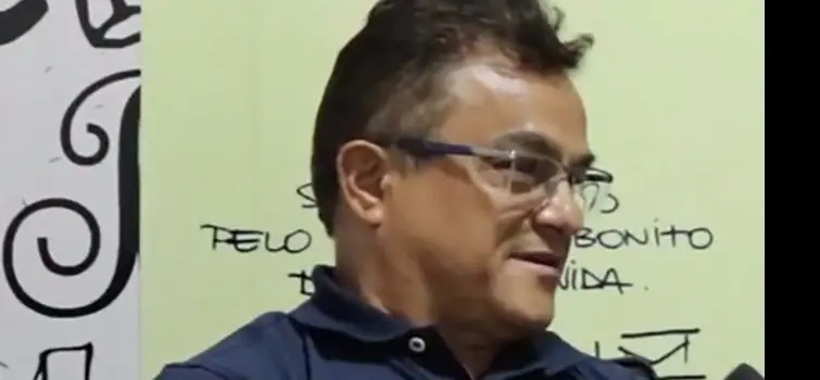 Entrevista: Políticos corrompidos e distantes do povo