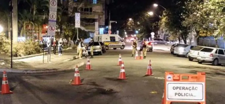 Motoristas alcoolizados são detidos em blitz da PM em Divinópolis