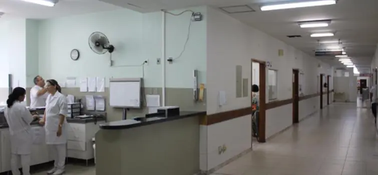 Pediatria 24h atende cerca de 600 crianças