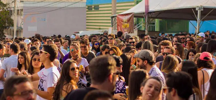 Sábado é dia do festival No mercado
