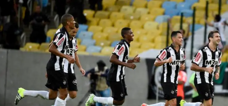 Não é por aí não