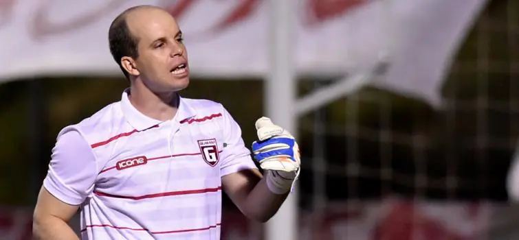 Hoje tem jogo no Farião