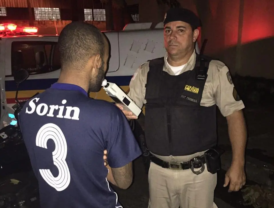 Operação 'Lei Seca' passa 6 pelo bafômetro em Divinópolis
