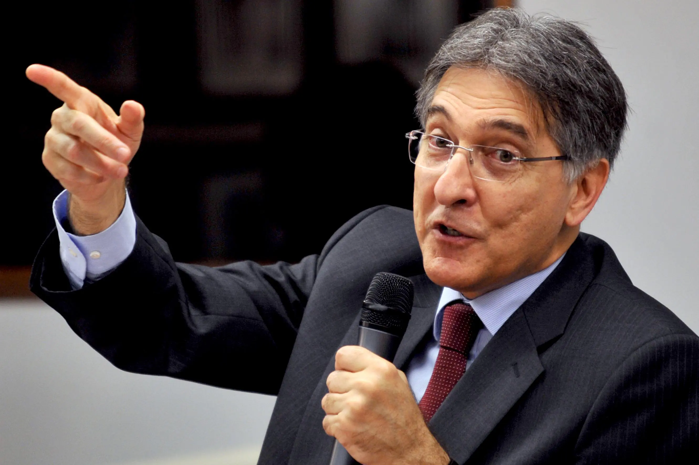Pimentel anuncia repasse de recurso ao Hospital São João de Deus