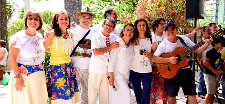 Domingo é dia de contos e histórias na praça do Santuário