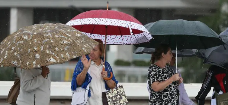Chuva continua intensa e Inmet prevê 50 mm para Divinópolis e região