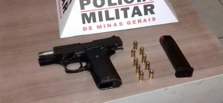 Dois são presos por porte ilegal no Beco do Capão em São Gonçalo do Pará