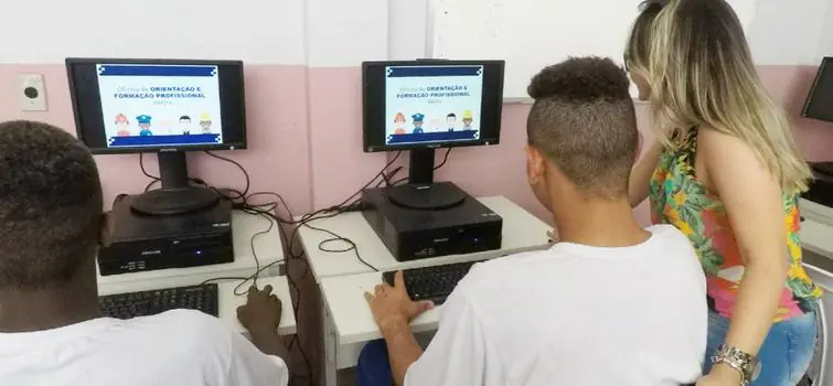 Governo de Minas Gerais capacita jovens do sistema socioeducativo