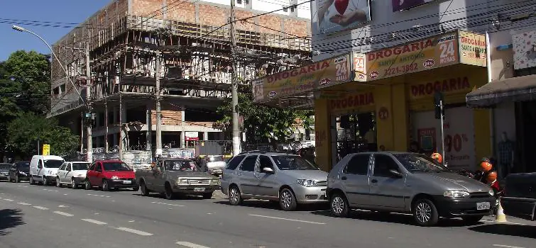 Gasolina se esgota nos postos de Divinópolis