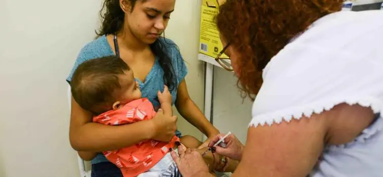 SES-MG reforça a importância de crianças e gestantes se vacinarem contra a gripe