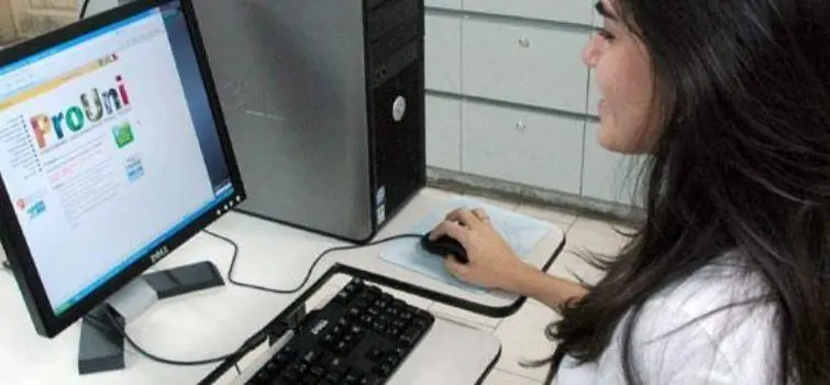 Termina hoje prazo para candidatos ao ProUni entregarem documentos
