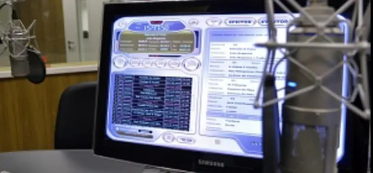 Abert repudia equiparação de rádio comunitária à comercial