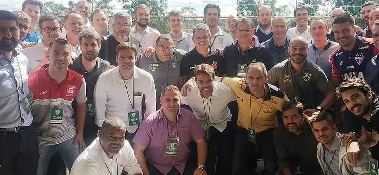 Dirigente do Guarani participa de reunião do Movimento Futebol de Base