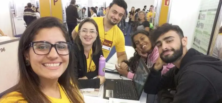 Premiada feira escolar de Divinópolis precisa de recursos