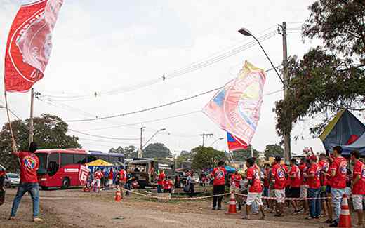 Ação social da ‘Guaragolo’ para a Páscoa