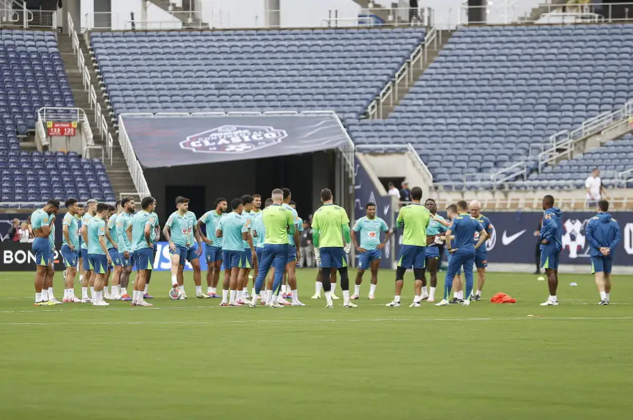 Seleção enfrenta Estados Unidos na noite de hoje