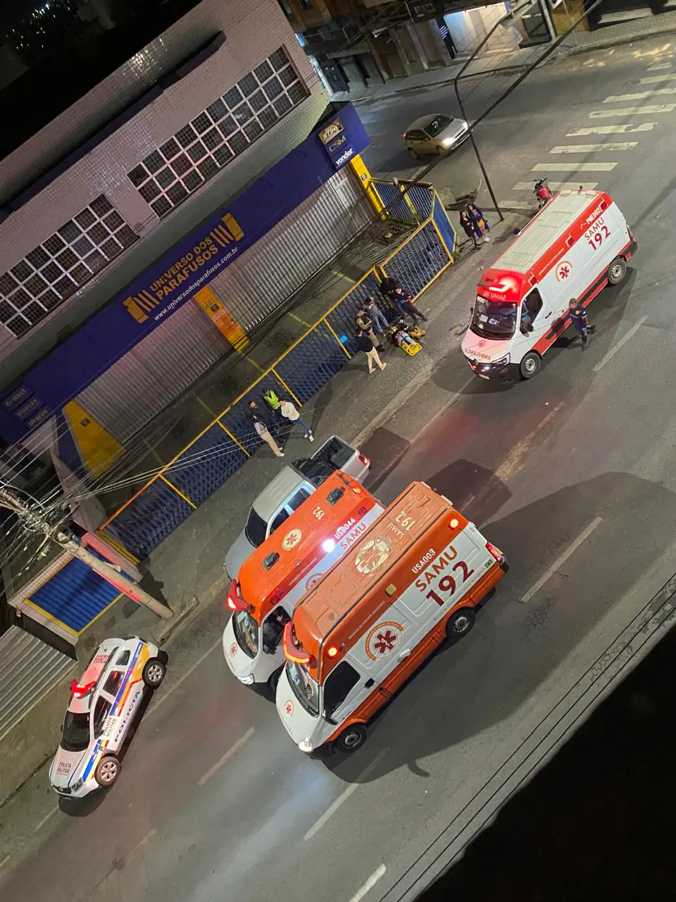 Acidente de carro deixa vítima em Pará de Minas