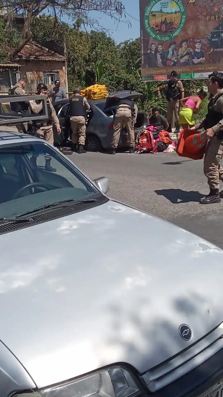 Quadrilha é presa com mais de 200kg de drogas em Nova Serrana