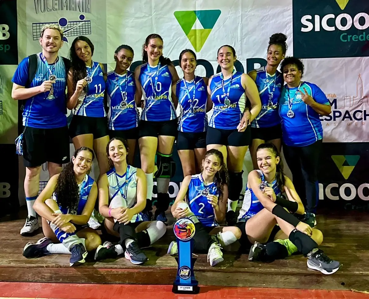 Vôlei feminino de Divinópolis faz bom papel na Liga Centro-Oeste