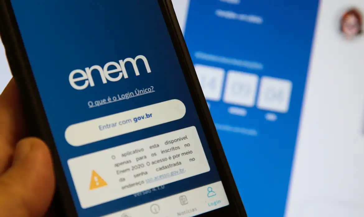 Enem 2024: Apenas 12 alunos conseguem nota 1000 na redação