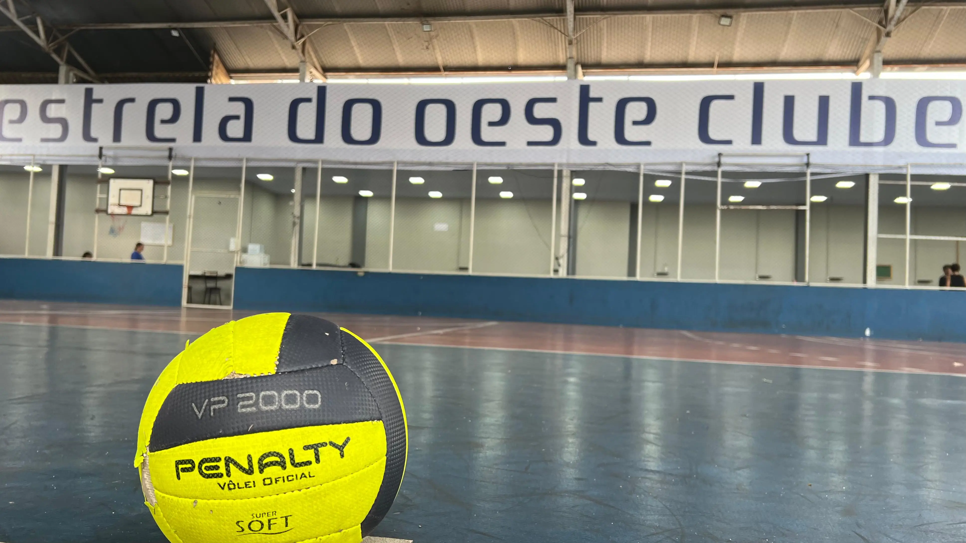 Vôlei adaptado para o público 50+ é a novidade do Estrela