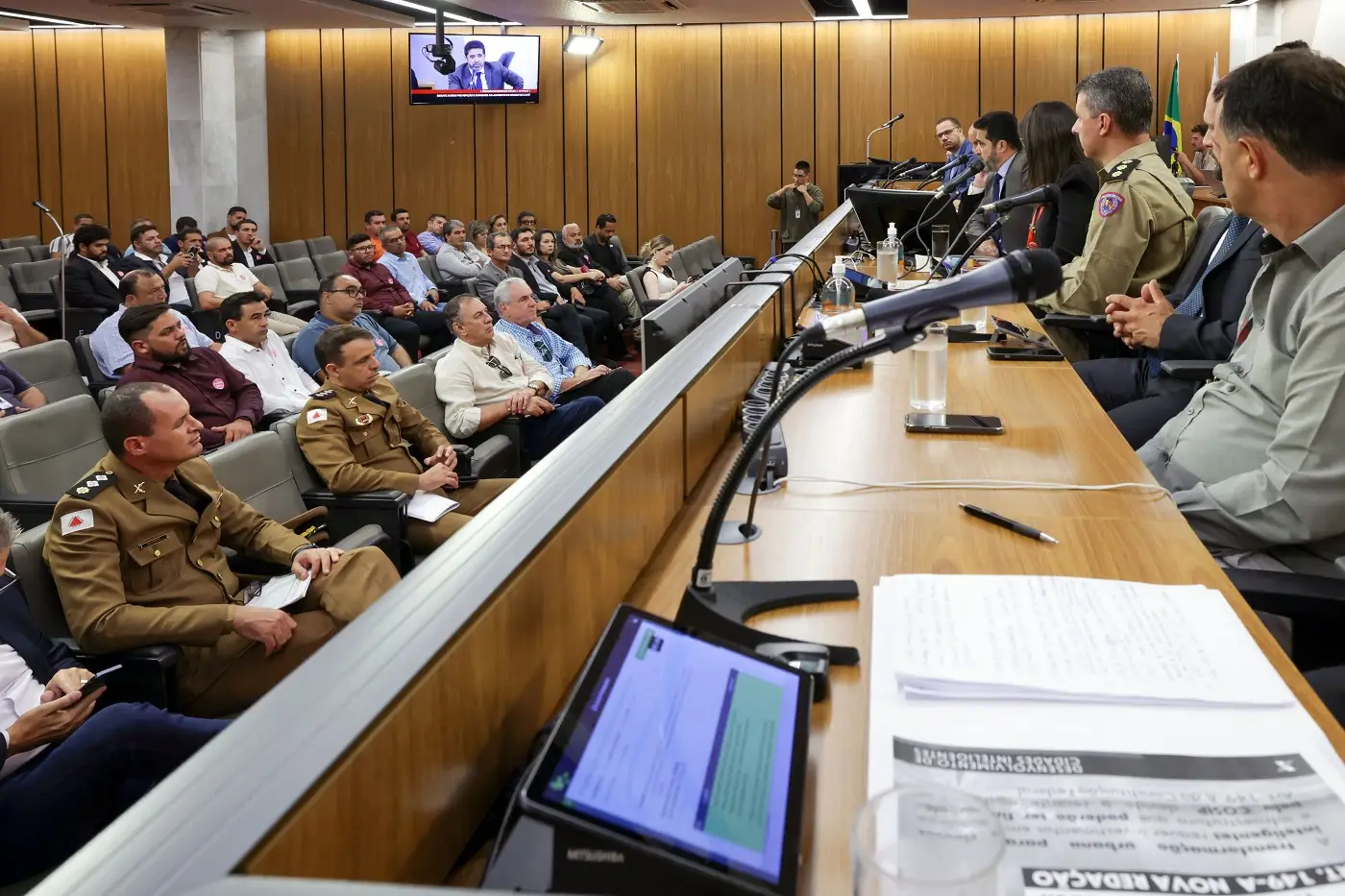 Com preço do café em alta, produtores rurais temem violência