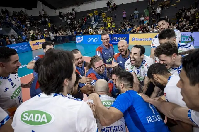 Sada Cruzeiro confirma hegemonia e avança à 11ª final da Superliga Masculina