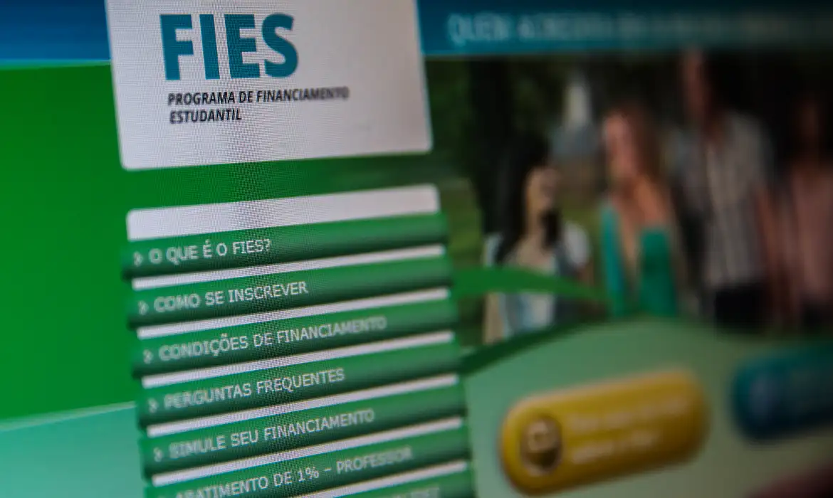 Instituições de ensino têm até hoje para confirmar participação no Fies