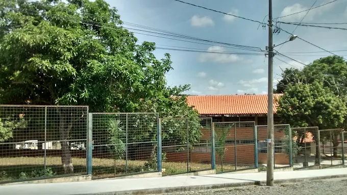Professor é acusado de injúria racial contra aluna em escola estadual de Divinópolis