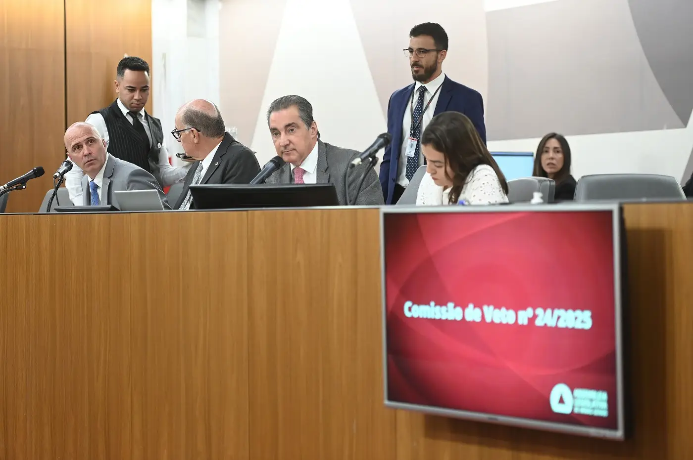 Comissão da ALMG opina por manter veto à transferência de servidoras vítimas de violência