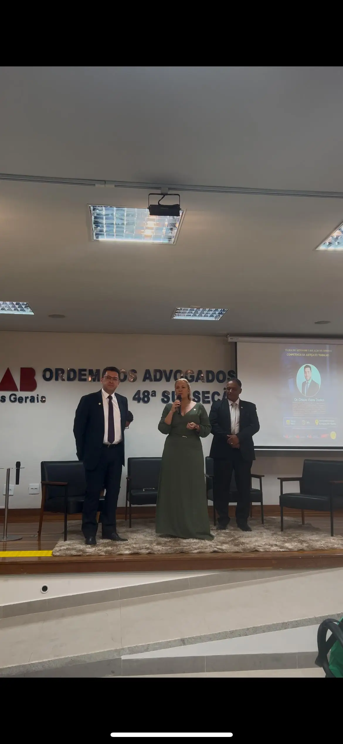 OAB Divinópolis mobiliza advogados em defesa da Justiça do Trabalho