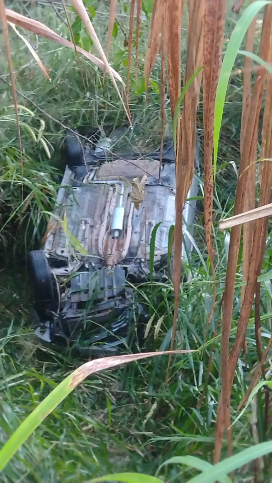 Veículo cai em abismo e deixa uma vítima fatal em Divinópolis 