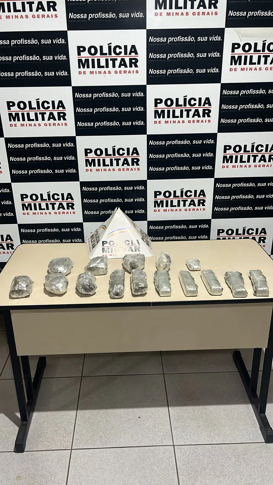 Homem é preso por tráfico de drogas em Lagoa da Prata