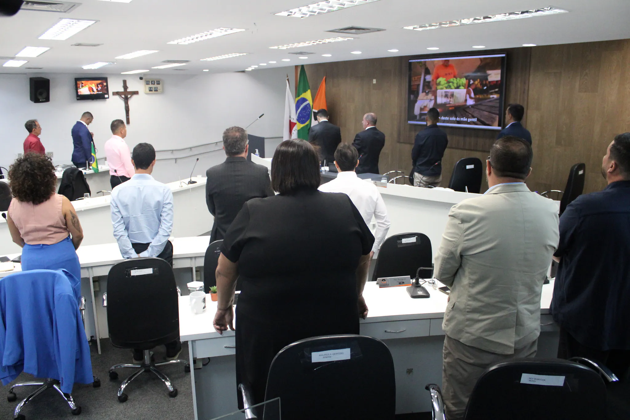 Câmara de Divinópolis encerra semestre com polêmicas, audiências cheias e votações importantes