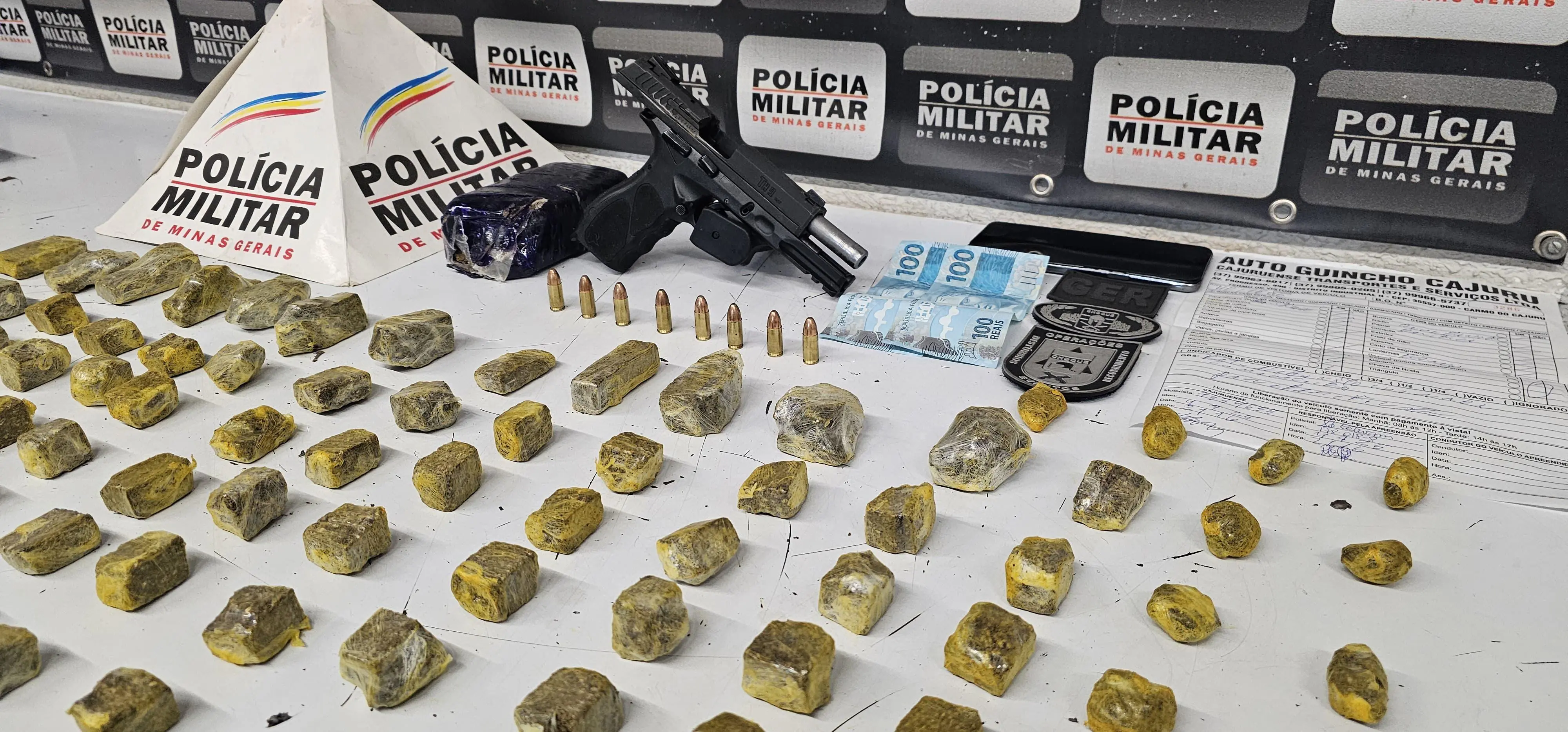 Homem é preso por tráfico de drogas e posse ilegal de arma de fogo em Carmo do Cajuru