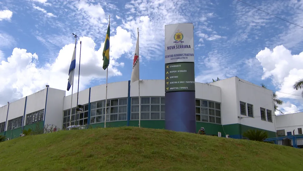 Prefeitura de Nova Serrana é alvo de tentativa de golpe