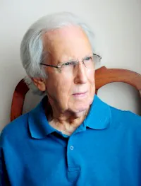 Morre o professor e escritor Antônio Oliveira