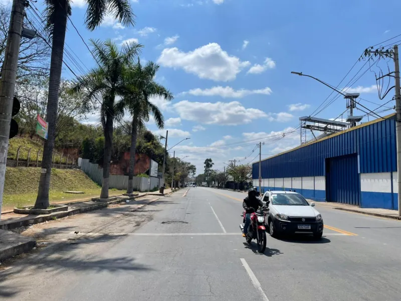 Obras de recapeamento na avenida Autorama começam nesta terça com interdições parciais
