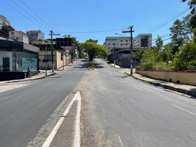 Obras de recapeamento interditarão trecho da Avenida J.K próximo ao Hospital Santa Lúcia