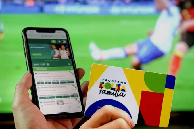 Nova regra impede beneficiários do Bolsa Família de apostarem em sites de bets