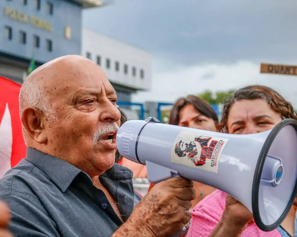 Cleitinho critica decisão da CPMI do INSS que barrou convocação de irmão de Lula