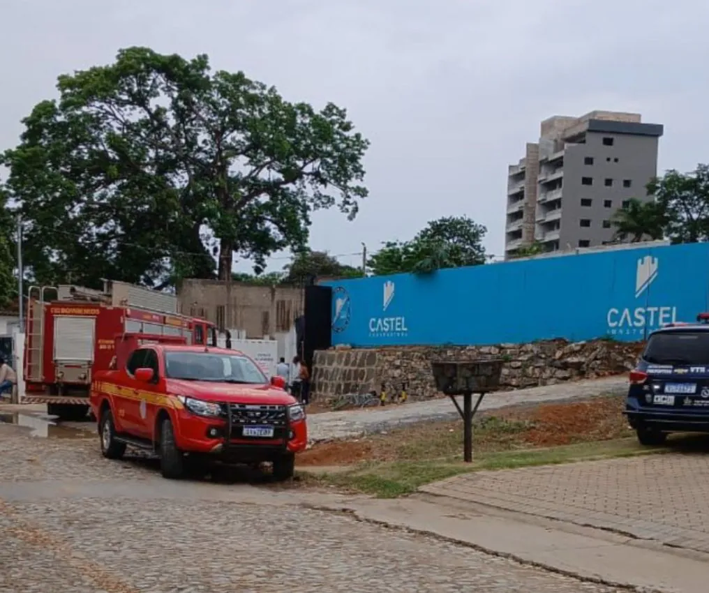 Desabamento em obra deixa um morto e sete feridos em Lagoa da Prata