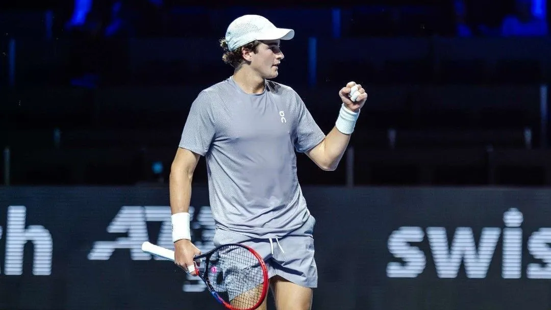 João Fonseca faz história na Basileia e busca vaga na final do ATP 500
