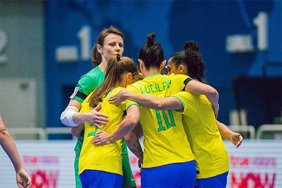 Seleção feminina de Futsal começa com goleada torneio na Tailândia