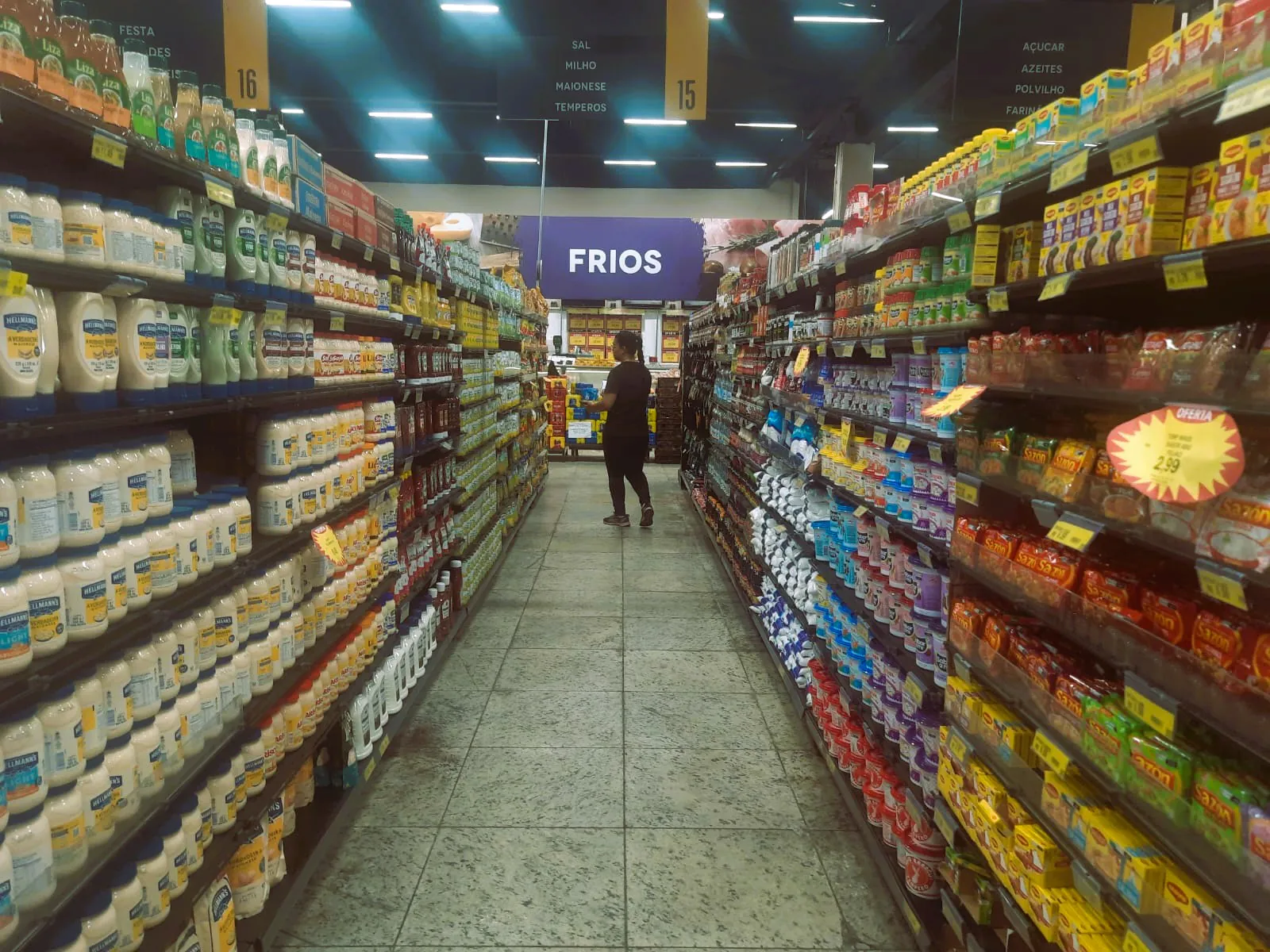Nova convenção determina fechamento de supermercados e atacarejos aos domingos 